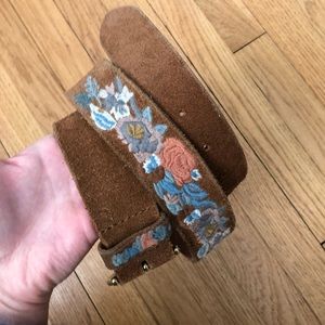 LUCKY BRAND floral embroidered belt